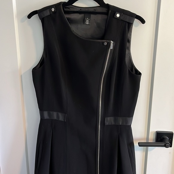 WHBM Black Zipper Front Sheath NWOT - Picture 2 of 11